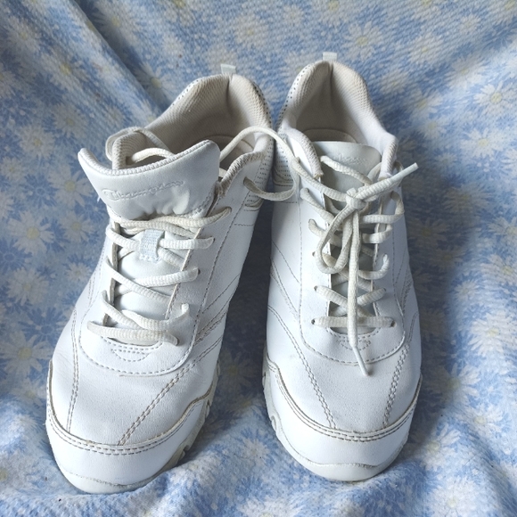 Champion Women's Faux Leather Lace-Up Sneakers - White Size 8.5 W Athletic - Picture 1 of 6